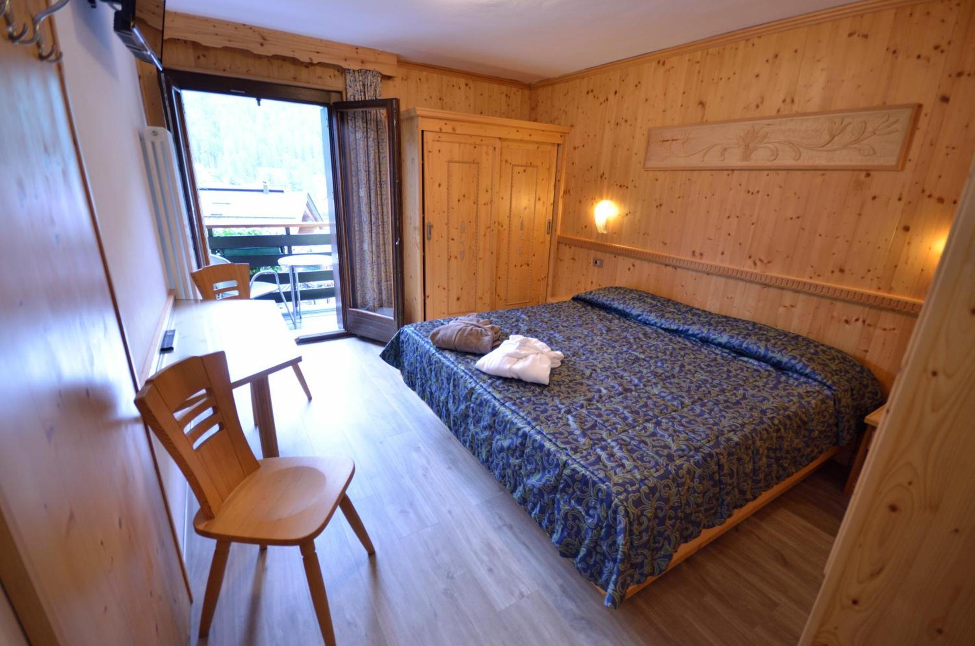 Hotel Cime D'Oro Madonna di Campiglio Bagian luar foto