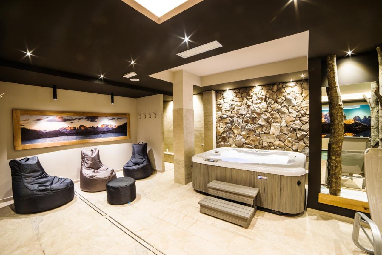 Hotel Cime D'Oro Madonna di Campiglio Bagian luar foto